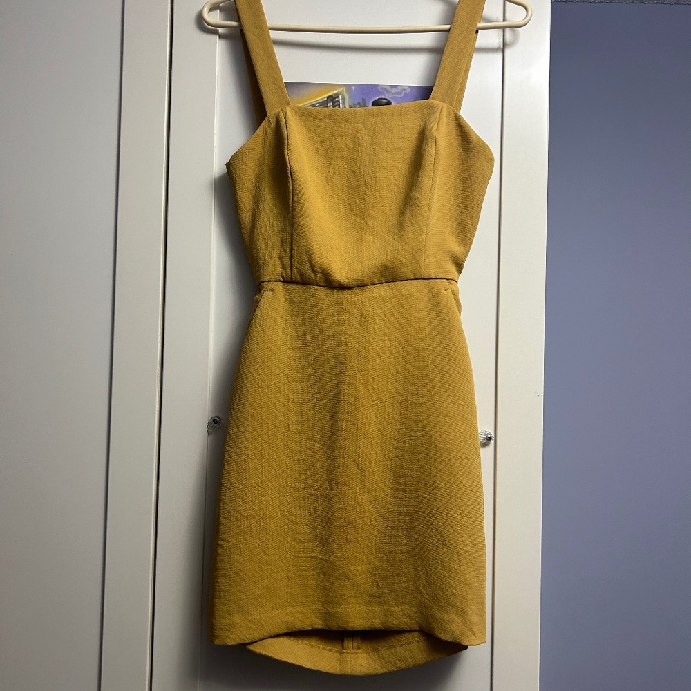 Aritzia Wilfred  Ecoulement Dress